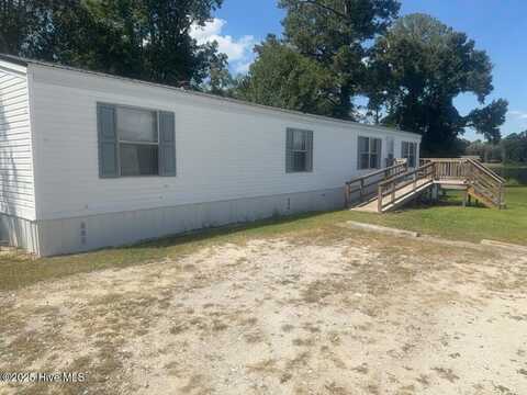 2110 Catherine Lake Road, Richlands, NC 28574