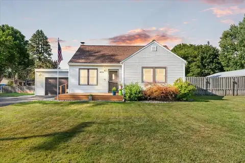 4526 Grove Ave, Holt, MI 48842