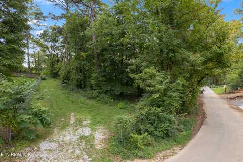 102 Brandau Drive, Knoxville, TN 37920