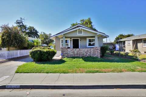 433 Florinda Street W, Hanford, CA 93230