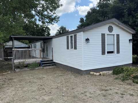 116 Loyal Valley Dr, Kerrville, TX 78028