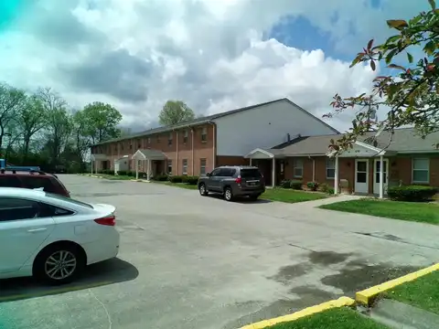 434 Harrodswood Road, Frankfort, KY 40601