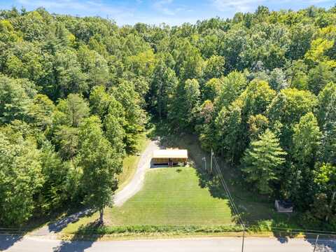 143 Mullins Point Road, Campton, KY 41301