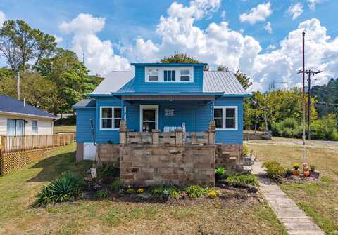 239 Railroad Avenue, Manchester, KY 40962