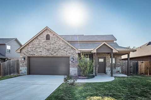 2608 NW 58th St, Lawton, OK 73505