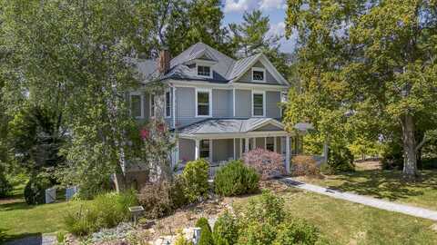 18 Jordan St, Lexington, VA 24450