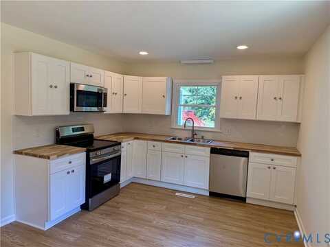 19301 Varanda Ln, South Chesterfield, VA 23834