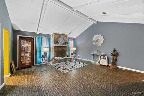 2699 Whispering Pines Drive, Montgomery, AL 36116