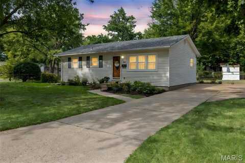 1660 Fenmore Drive, Florissant, MO 63031