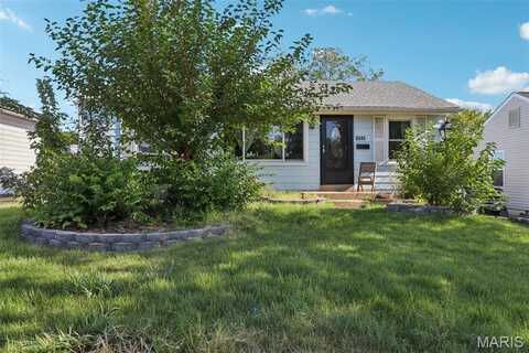 9343 Stansberry Avenue, Saint Louis, MO 63134