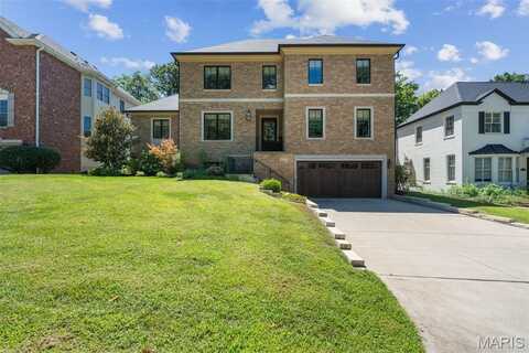 8122 Teasdale Avenue, University City, MO 63130