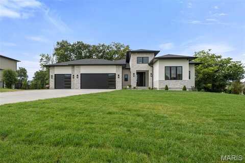 10016 Schuessler Road, Saint Louis, MO 63128