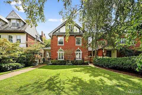 4660 Pershing Place, Saint Louis, MO 63108