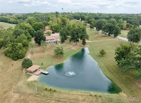 6856 County Road 437, Hannibal, MO 63401