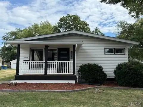 1216 Troy Road, Edwardsville, IL 62025