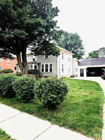 210 Tiffin, Tiffin, OH 44807