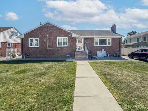 19 Holmes Street, Carteret, NJ 07008