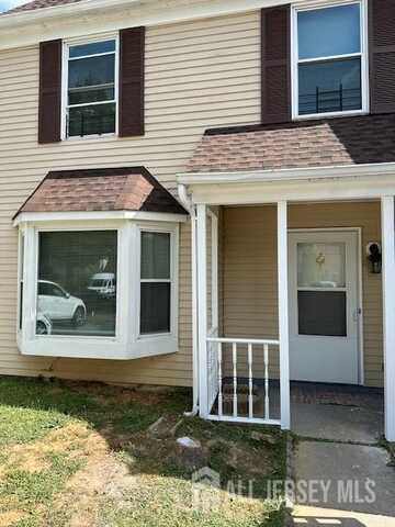 31 Van Pelt Court, East Brunswick, NJ 08816