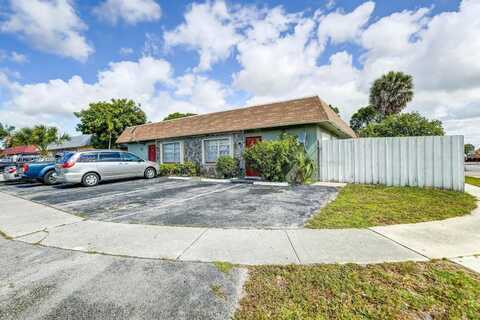 7801 SW 10th St, North Lauderdale, FL 33068