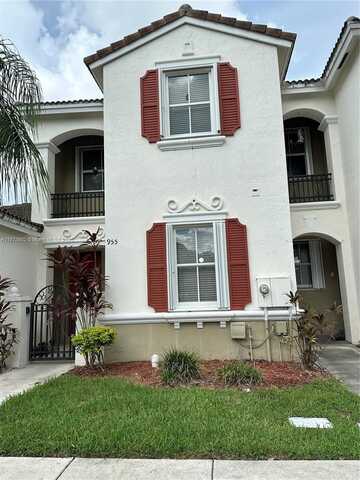 955 NE 42nd Ter, Homestead, FL 33033