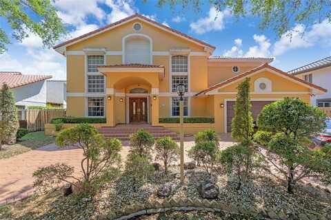 8320 NW 167th Ter, Miami Lakes, FL 33016