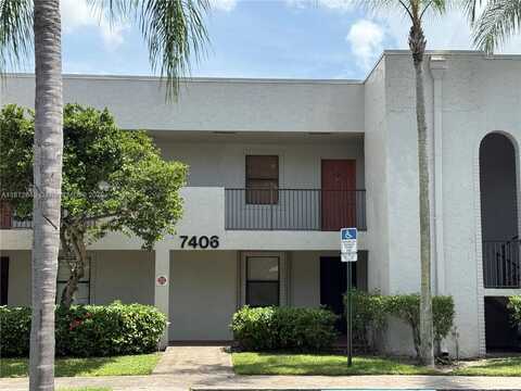 7406 Woodmont Ter, Tamarac, FL 33321