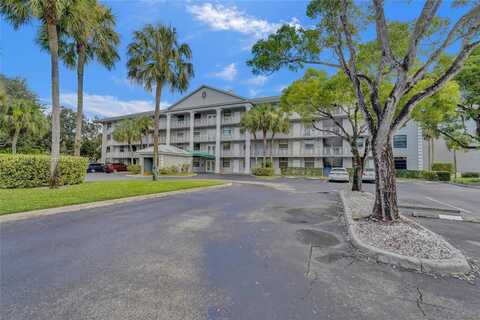 1502 Whitehall Dr, Davie, FL 33324
