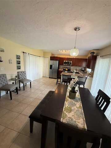 13293 NW 6th Pl, Plantation, FL 33325