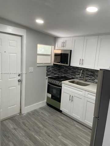2154 NE 168 Street, North Miami Beach, FL 33162