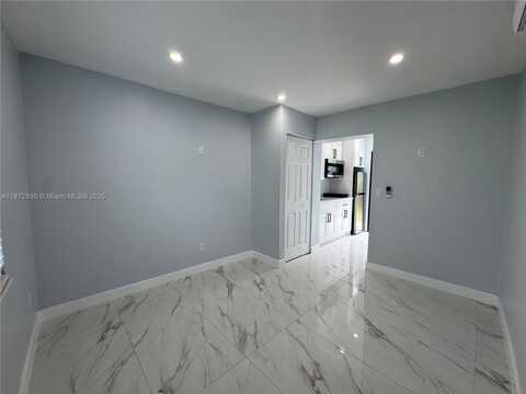 16440 NE 10th Ave, North Miami Beach, FL 33162