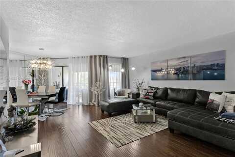 5749 Camino Del Sol, Boca Raton, FL 33433