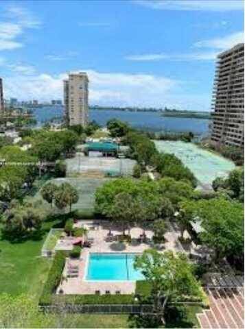 11111 Biscayne Blvd, Miami, FL 33181