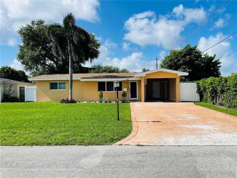 8520 NW 15th St, Pembroke Pines, FL 33024