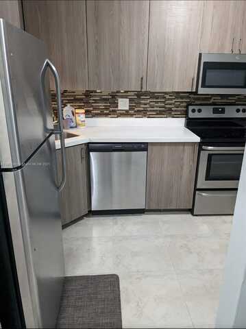 7480 NW 17th St, Plantation, FL 33313