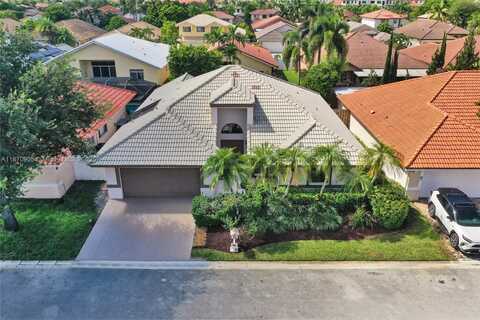 11590 SW 9th Ct, Pembroke Pines, FL 33025