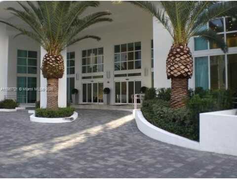 951 Brickell Ave, Miami, FL 33131