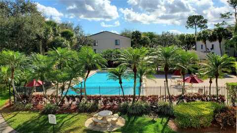 204 Foxtail Dr, Green Acres, FL 33415