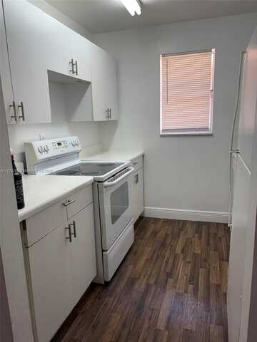 450 SW 2nd Ave, Boca Raton, FL 33432