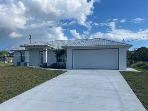 8050 Salem Circle, Labelle, FL 33935