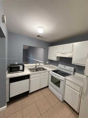 4057 NW 90TH AV, Sunrise, FL 33351