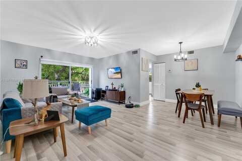 1200 SW 113th Ter, Pembroke Pines, FL 33025