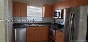 4751 NW 9th Dr, Plantation, FL 33317