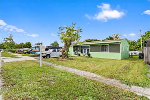 6611 Park St, Hollywood, FL 33024
