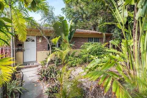 2411 Hayes St, Hollywood, FL 33020