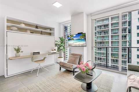 227 NE 2nd St, Miami, FL 33132