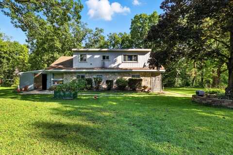 N9247 Stewart School Rd, East Troy, WI 53120
