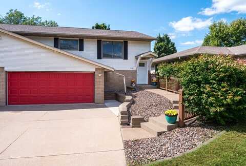 3166 33rd St, La Crosse, WI 54601