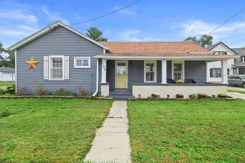 120 N Main St, North Prairie, WI 53153