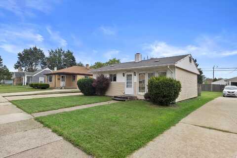 2210 Shoop St, Racine, WI 53404