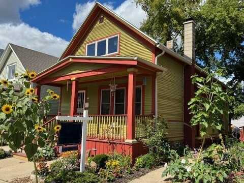 220 E Smith St, Milwaukee, WI 53207
